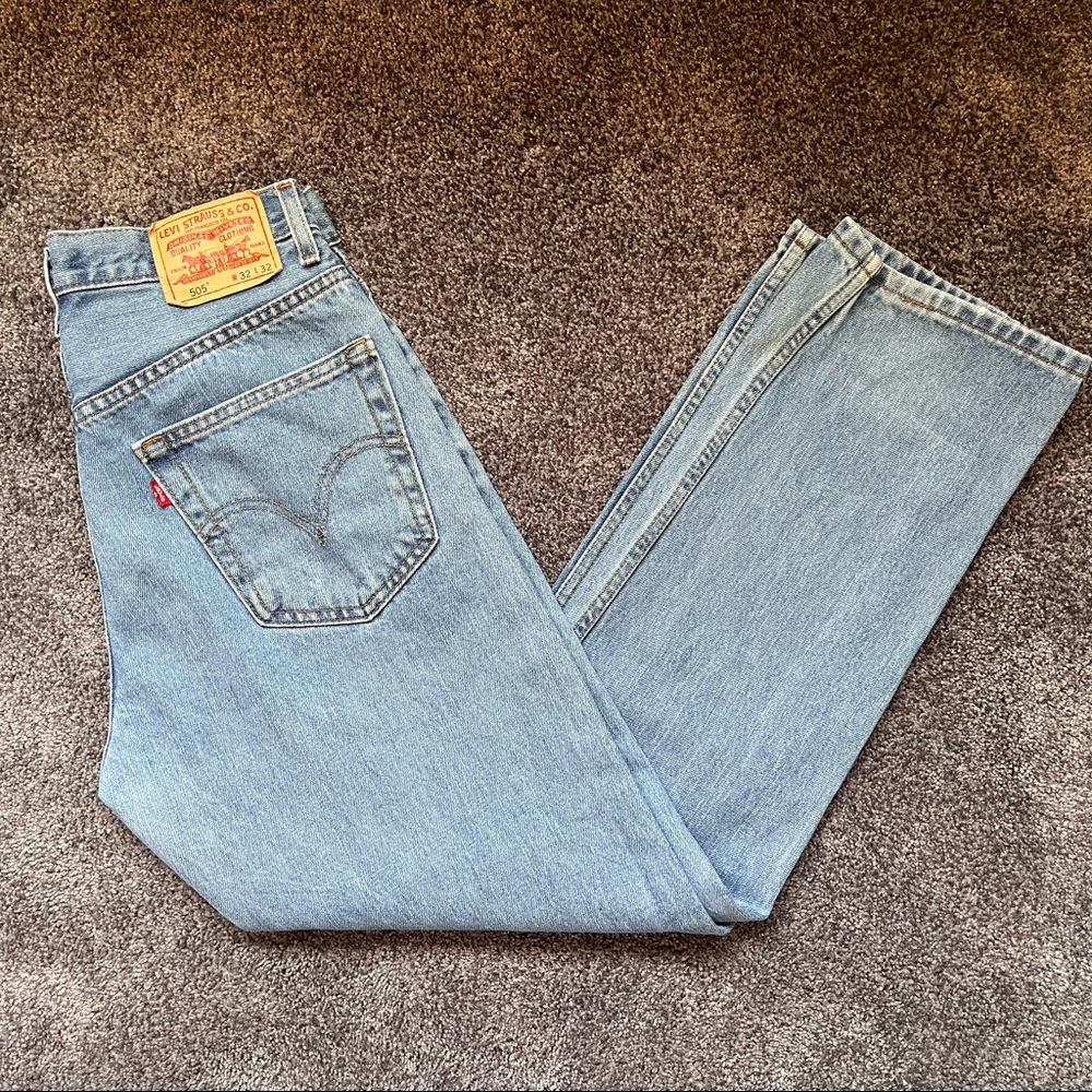 Levi’s 505 Baggy Jeans